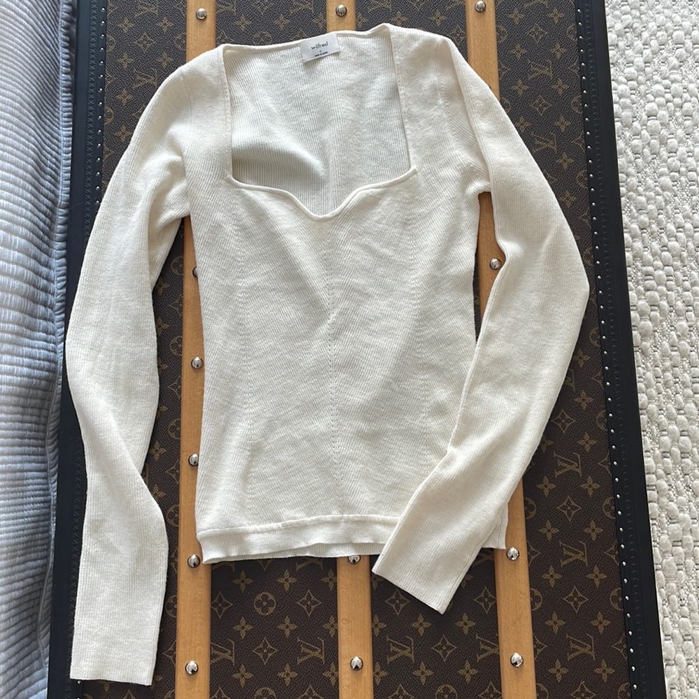 Aritzia Wilfred stylish light knit top cream size S